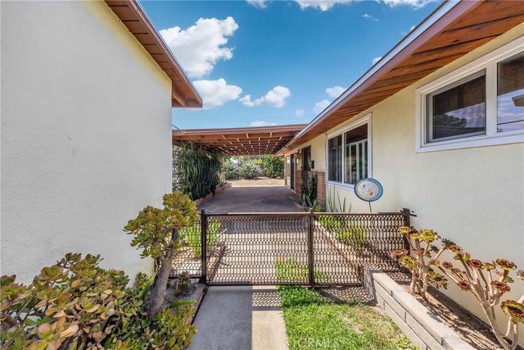 2200 Gregory Property Photo 6