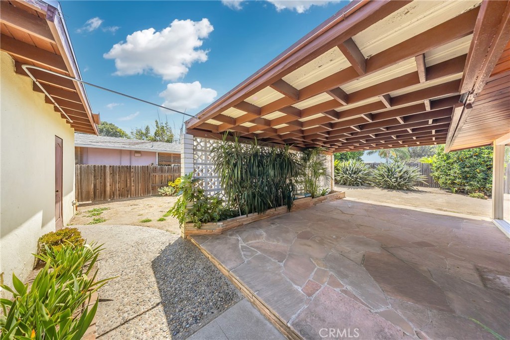 2200 Gregory Property Photo 8