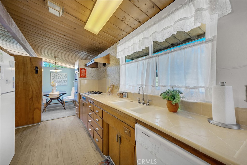 2200 Gregory Property Photo 30