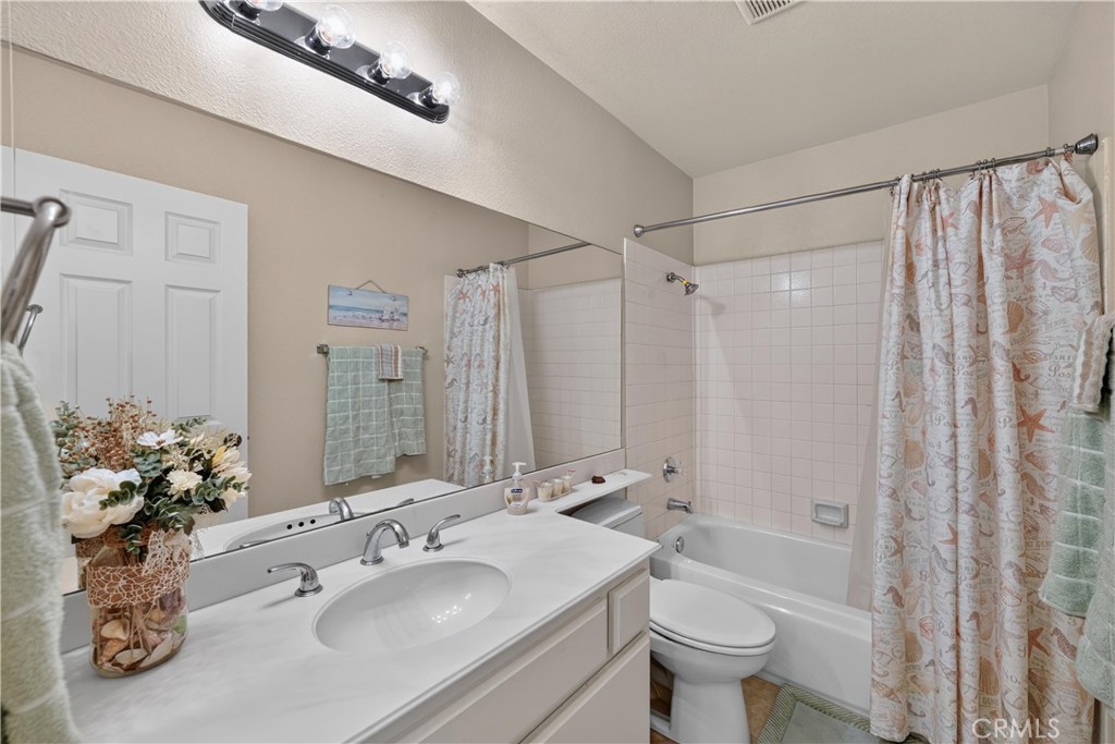 5037 E Almond Avenue 5 Property Photo 28