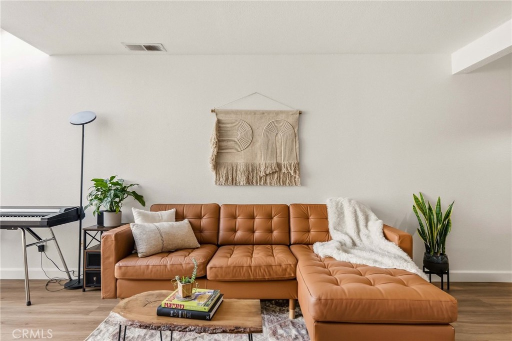 25712 Le Parc 41 Property Photo 8
