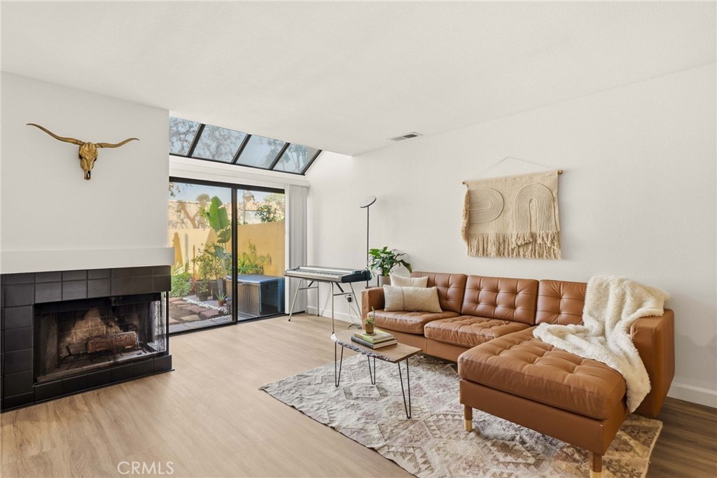 25712 Le Parc 41 Property Photo 9