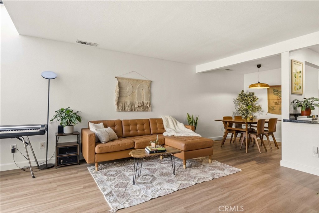 25712 Le Parc 41 Property Photo 10