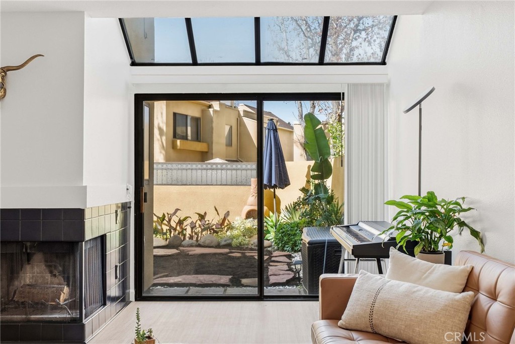 25712 Le Parc 41 Property Photo 12