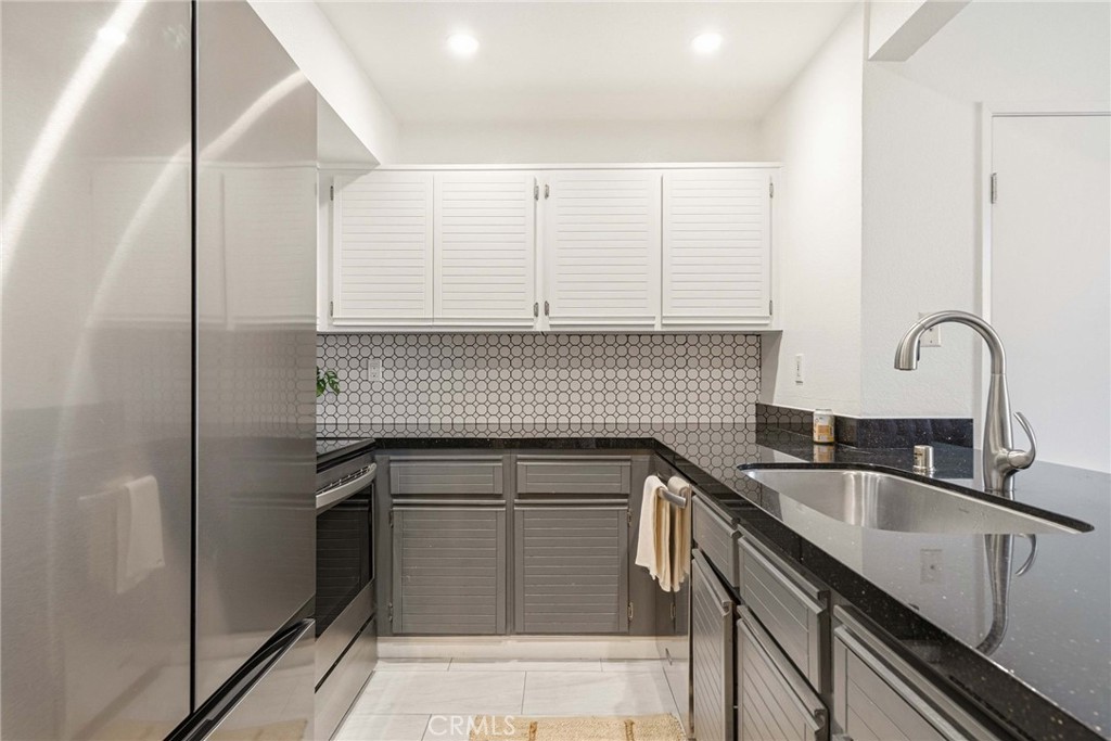 25712 Le Parc 41 Property Photo 16
