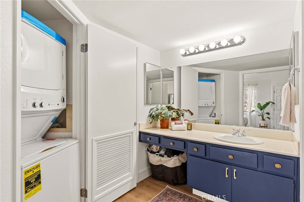 25712 Le Parc 41 Property Photo 24