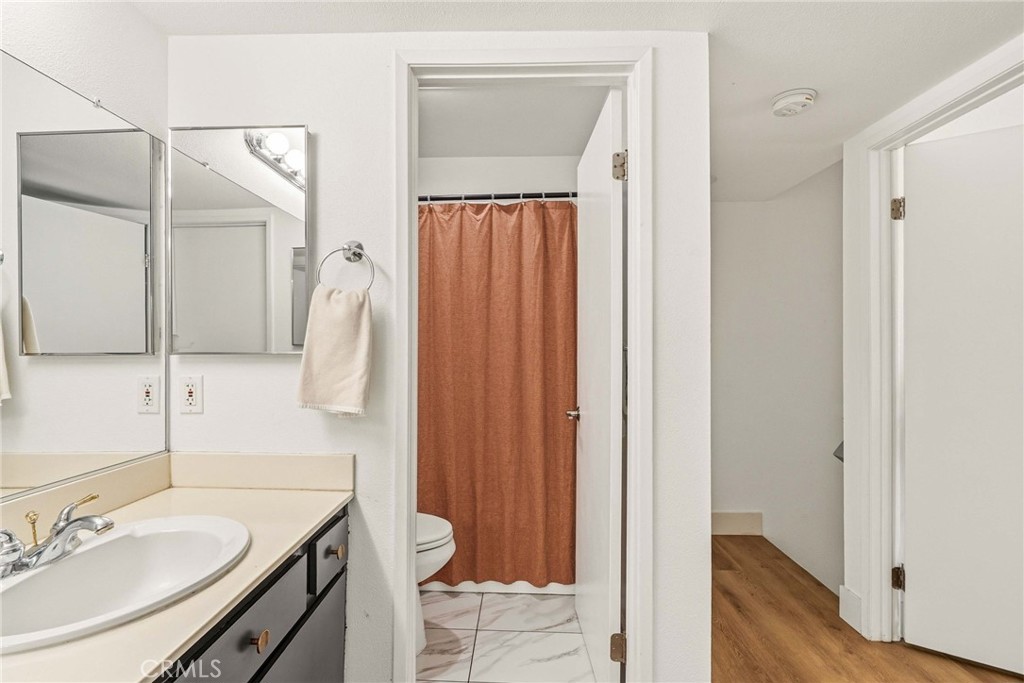 25712 Le Parc 41 Property Photo 25