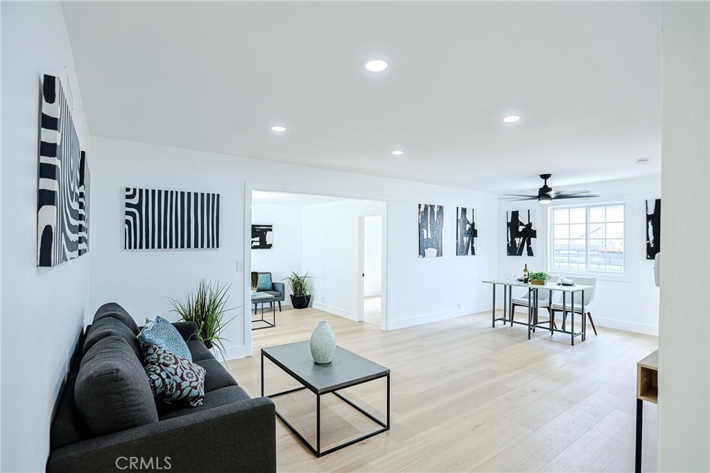 1246 E Turin Property Photo 6