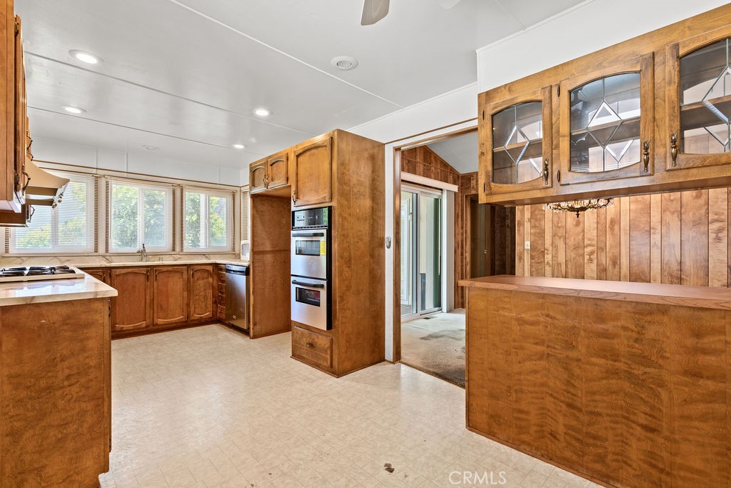 5200 Irvine Blvd. 369 Property Photo 17