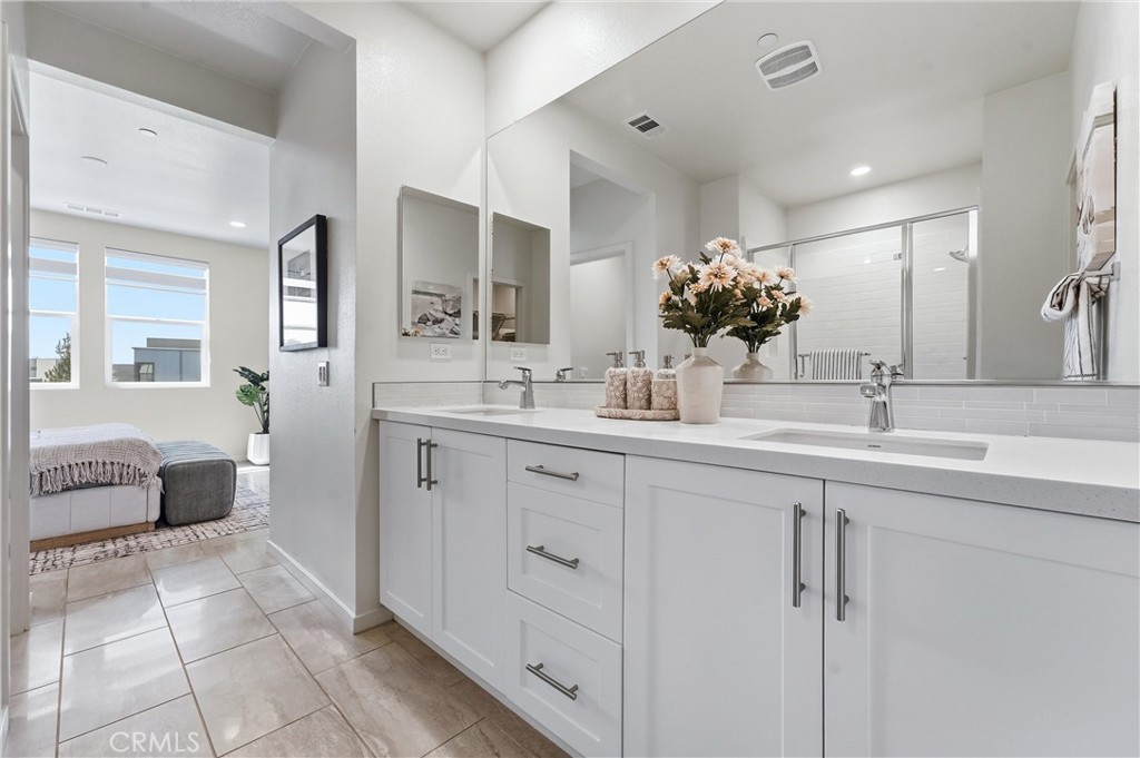 1184 Epic Property Photo 24