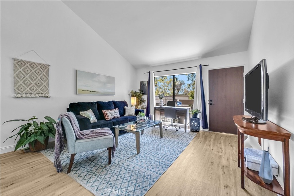 3062 Associated 10 Property Photo 1