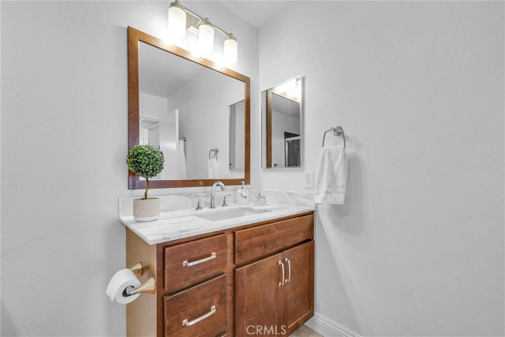 3062 Associated 10 Property Photo 15