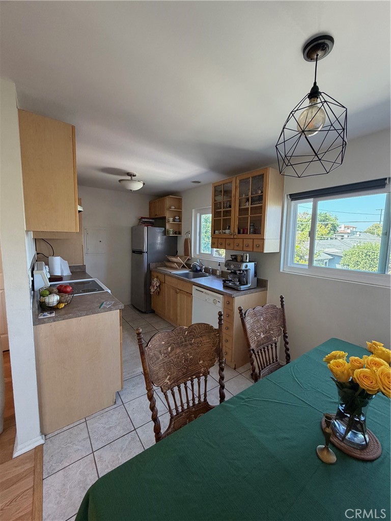 725 Coronado 206 Property Photo 2
