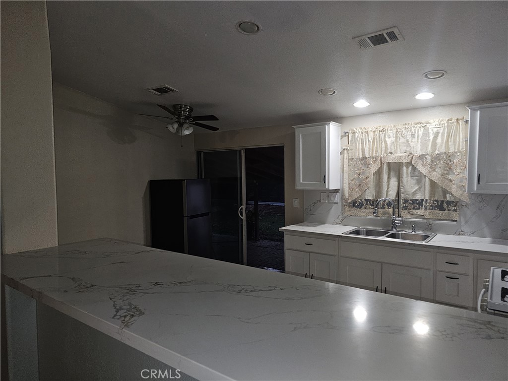 440 Lisbon Property Photo 7