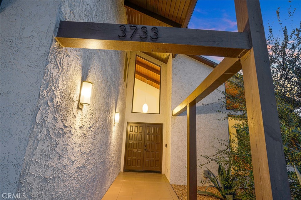 3733 Pine Property Photo 3