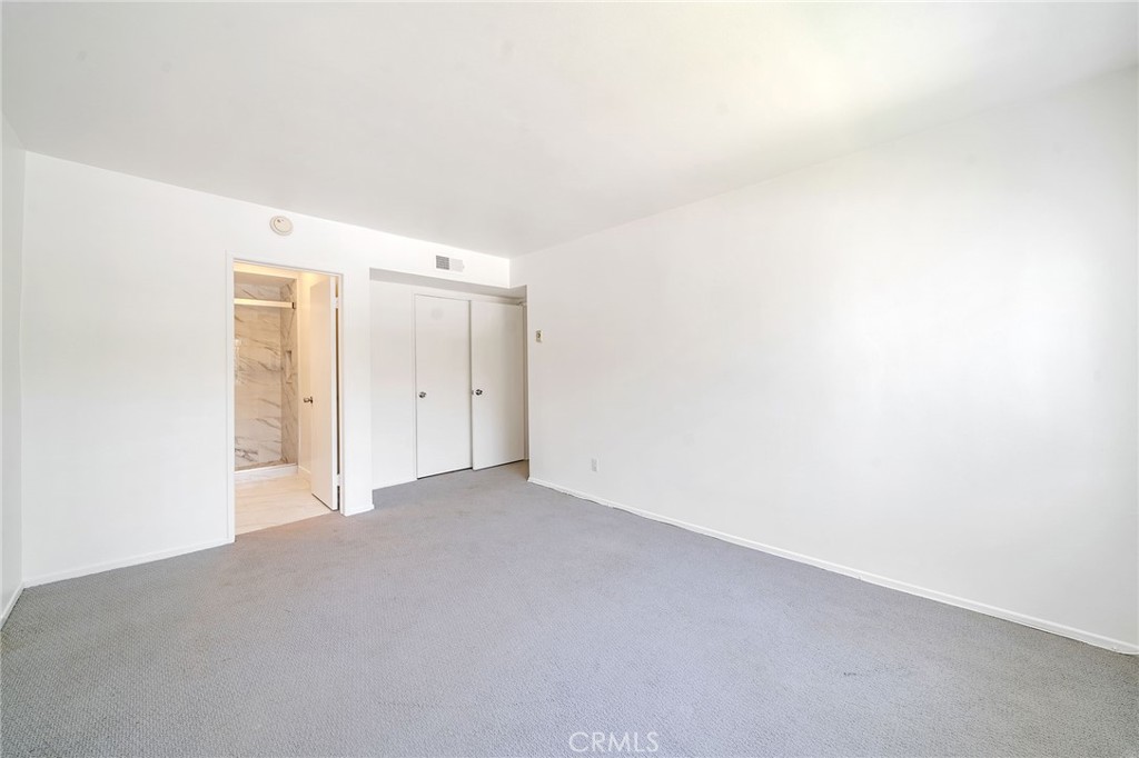 972 E California Boulevard 202 Property Photo 12
