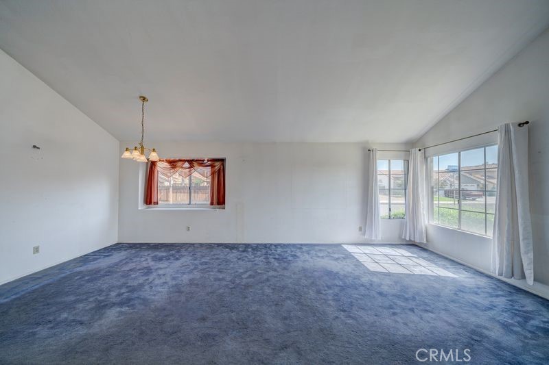 15117 Prentice Property Photo 3