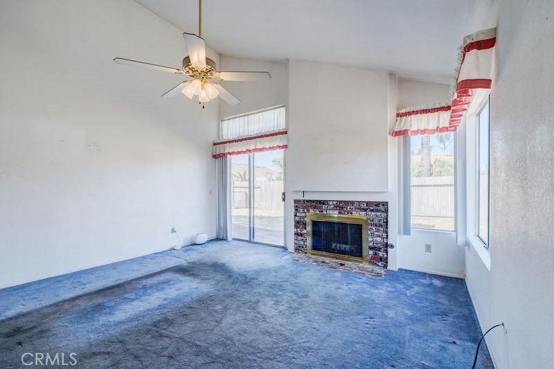 15117 Prentice Property Photo 8