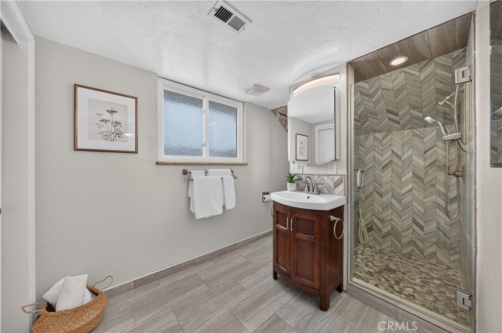 11521 Wembley Property Photo 34