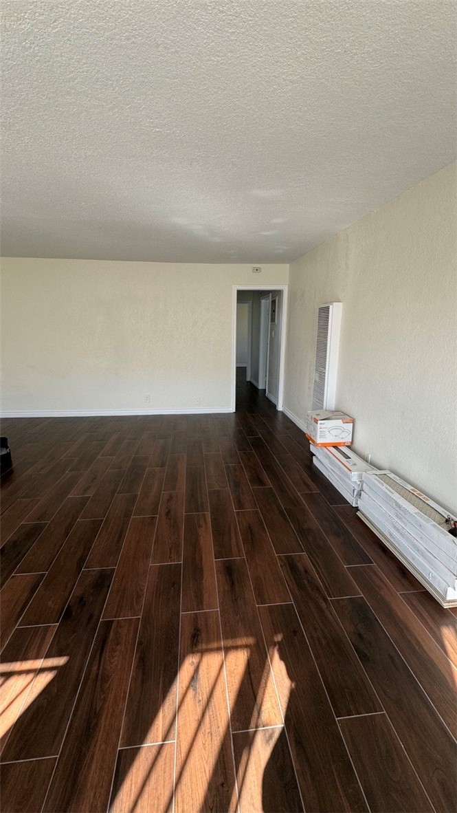 1041 W Reeve Street Property Photo 17