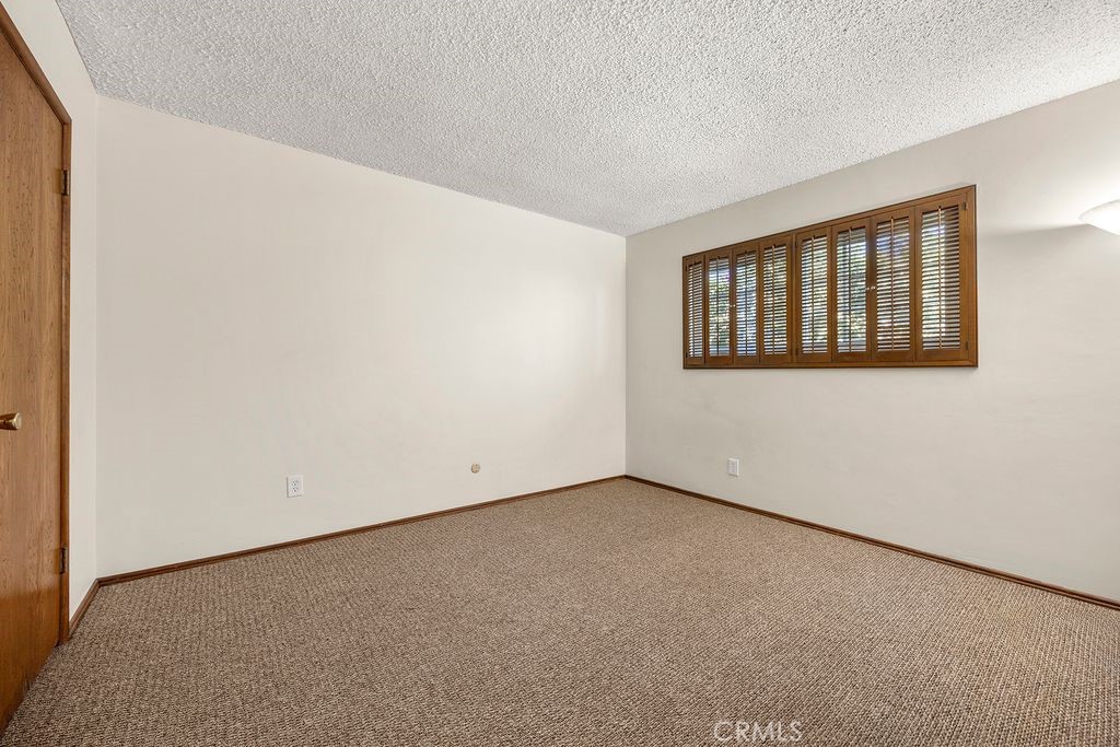 2226 250th Property Photo 12