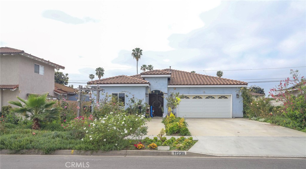 11239 Bowles Avenue Property Photo 2