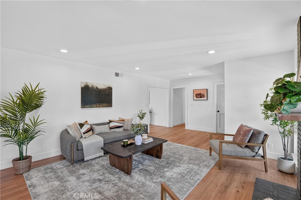 50 Doone Property Photo 7