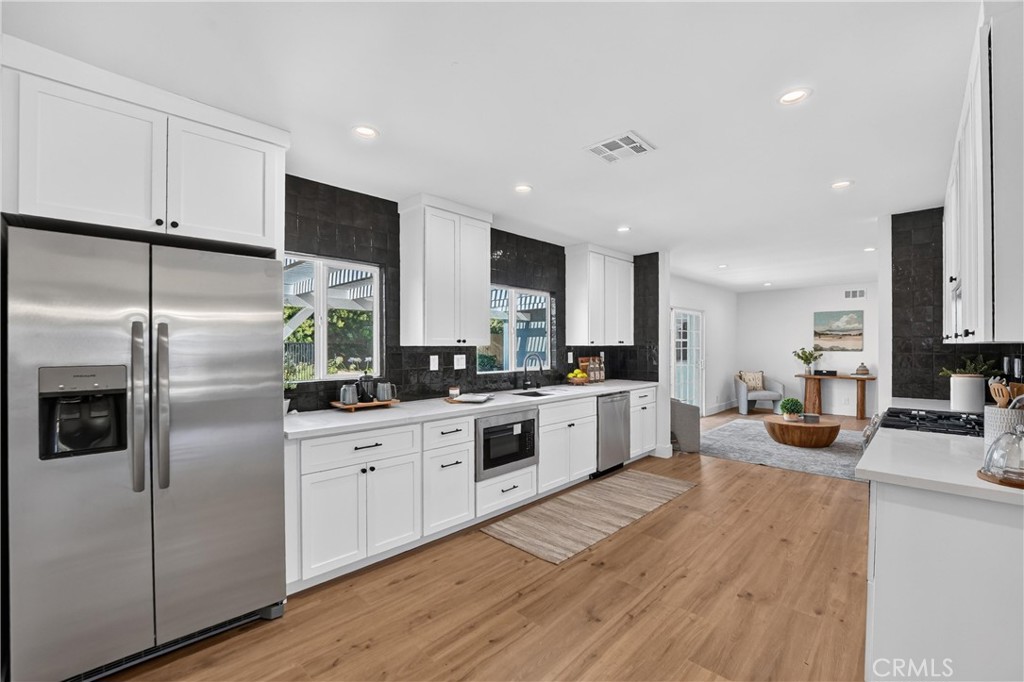 50 Doone Property Photo 10