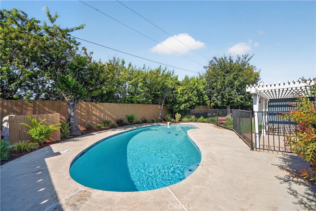 50 Doone Property Photo 40