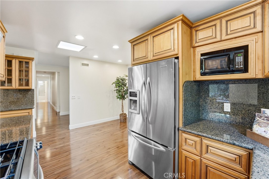 1544 E Riverview Property Photo 11