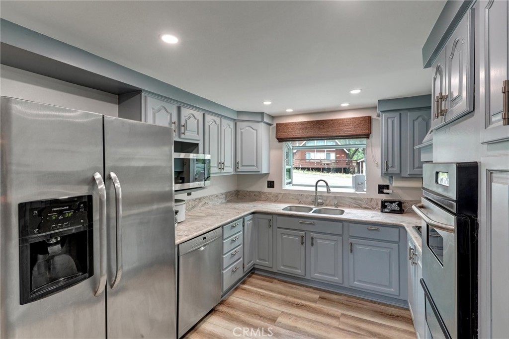 30396 Live Oak Drive Property Photo 6