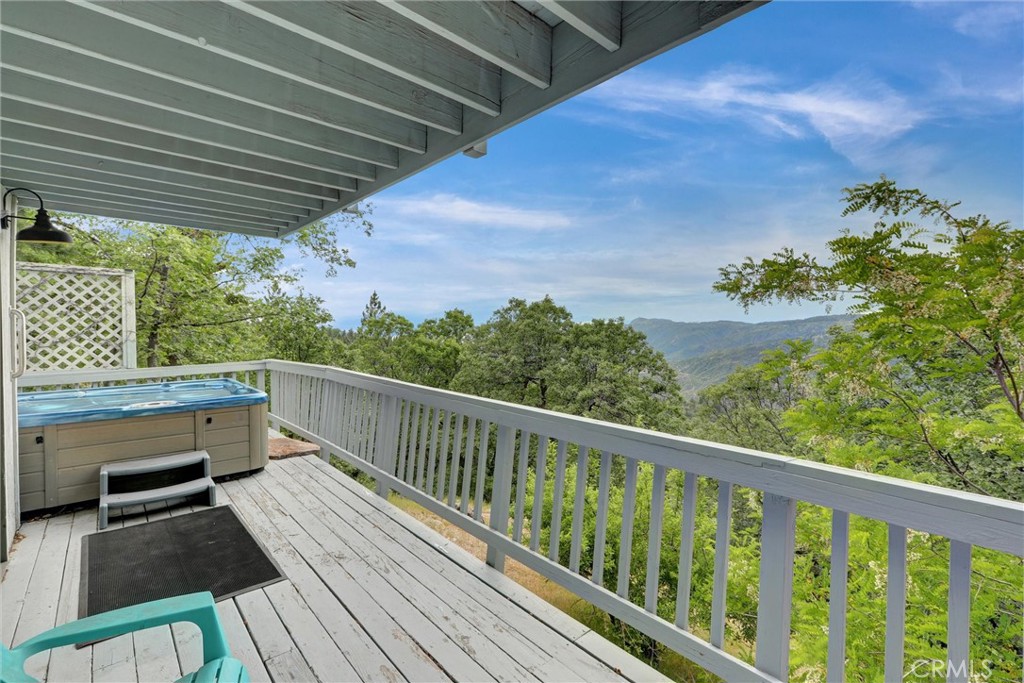 30396 Live Oak Drive Property Photo 24