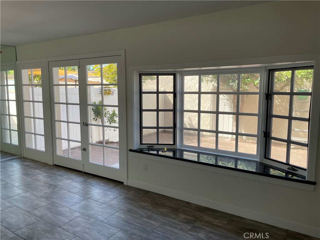 5615 Westminster Blvd Property Photo 16