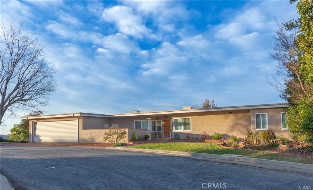714 Oceanview Property Photo 1