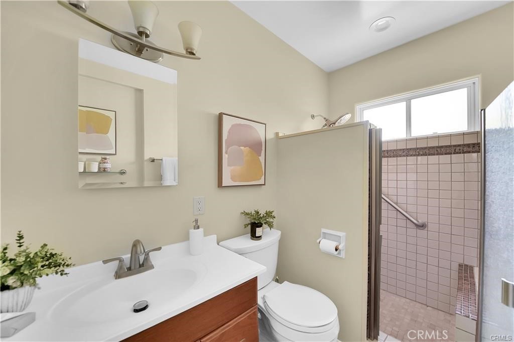 714 Oceanview Property Photo 9