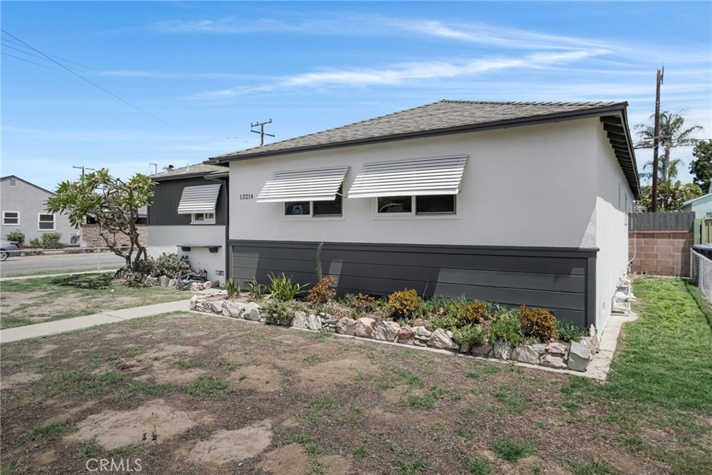 13214 Newmire Avenue Property Photo 3