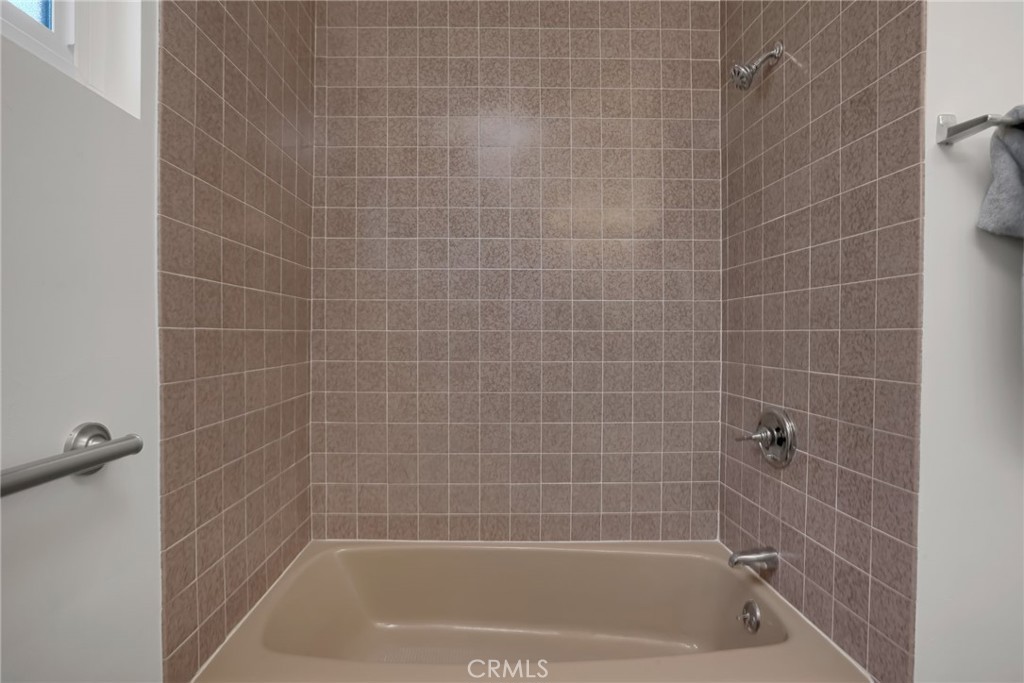 13214 Newmire Avenue Property Photo 24