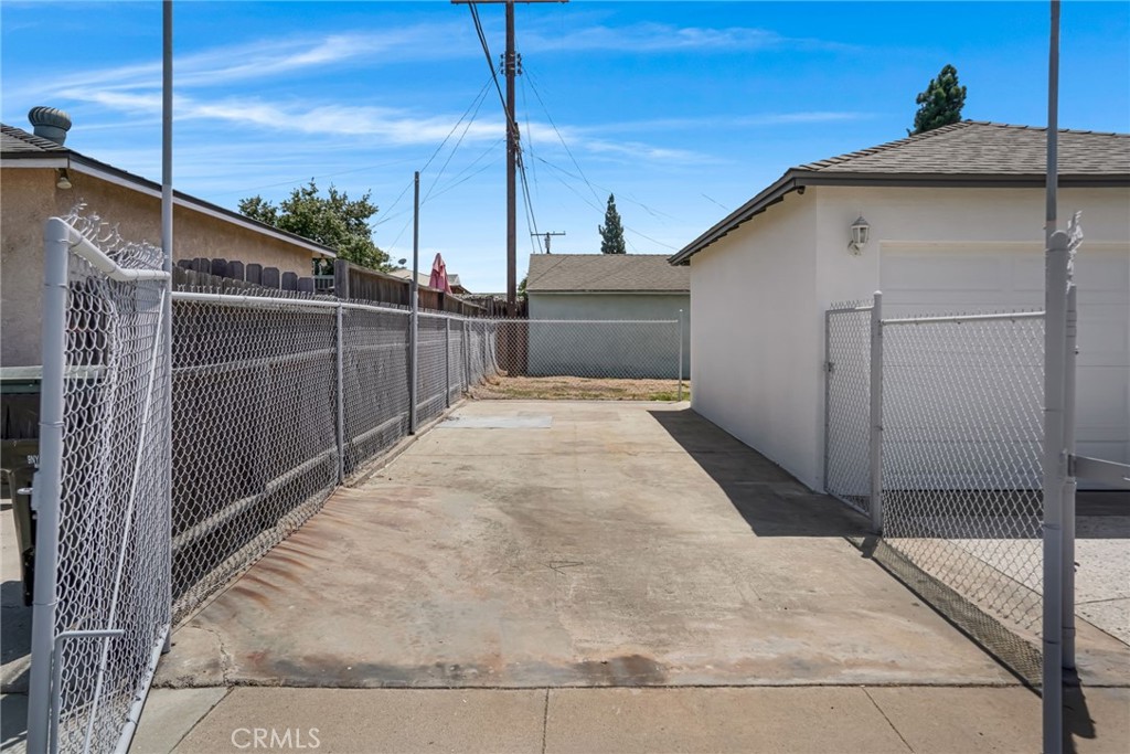 13214 Newmire Avenue Property Photo 47