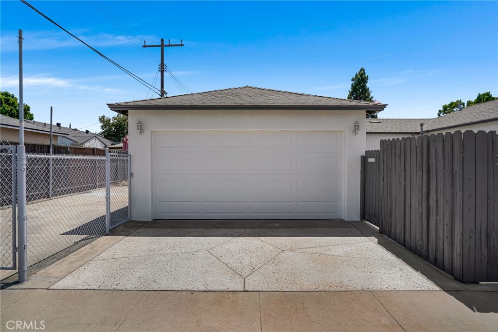 13214 Newmire Avenue Property Photo 48