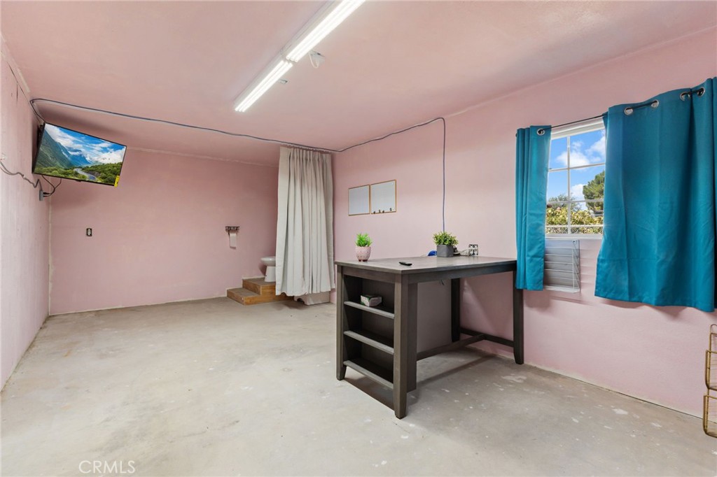 15158 Willow Property Photo 16