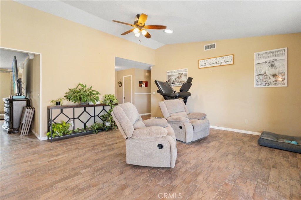 15158 Willow Property Photo 18