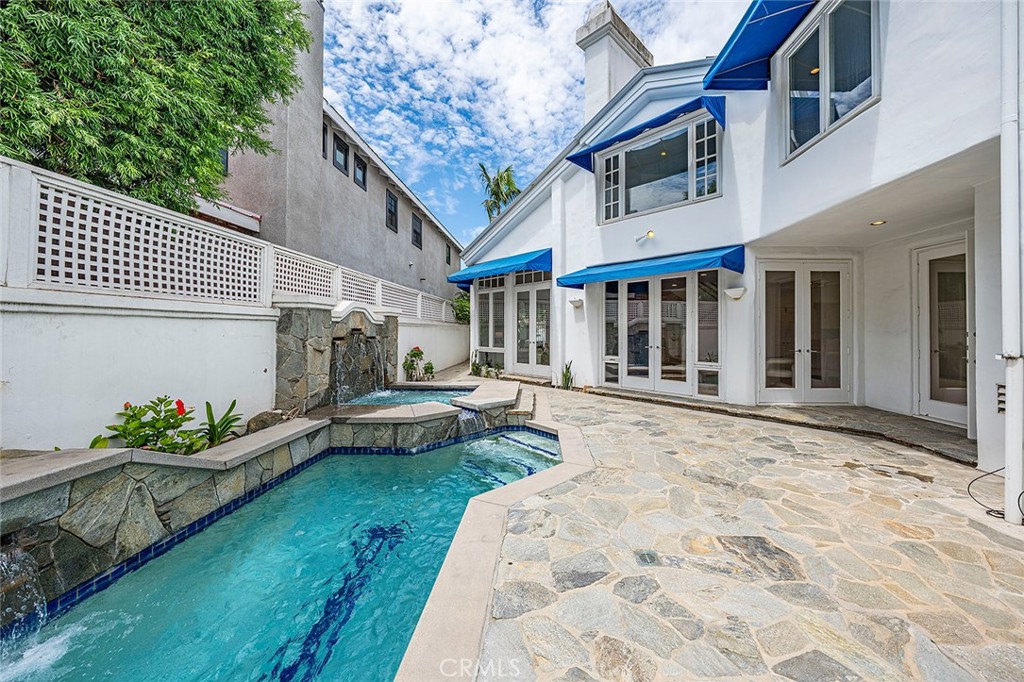 432 Panama Property Photo 3