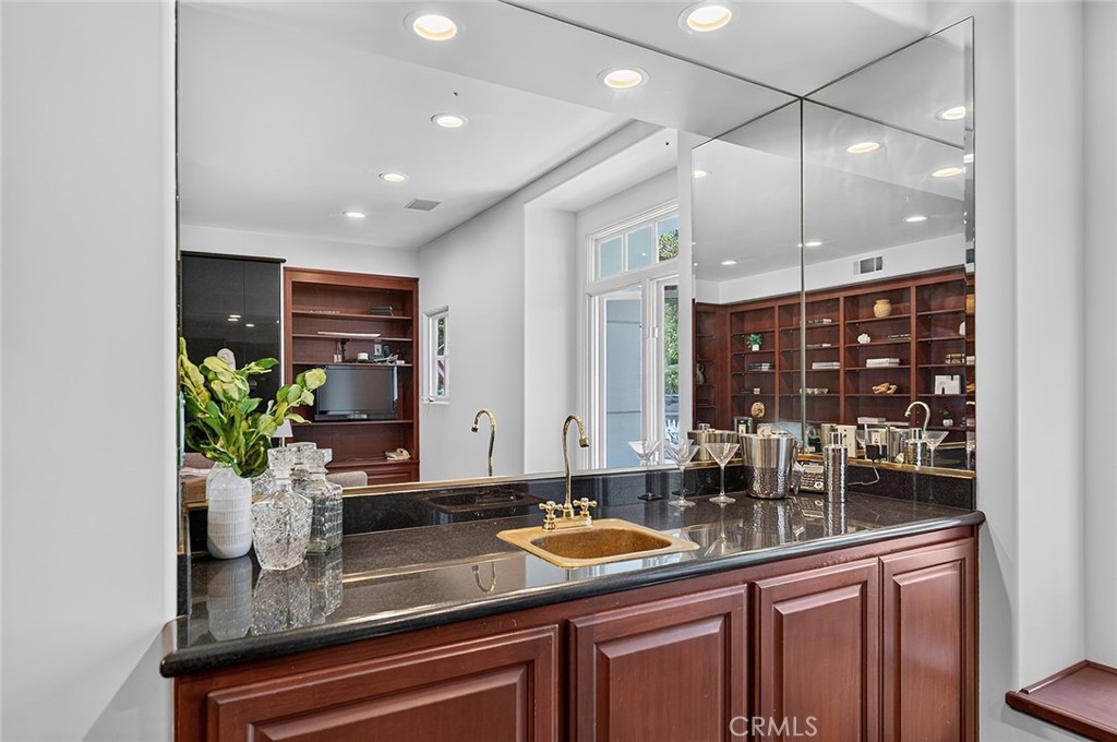 432 Panama Property Photo 6
