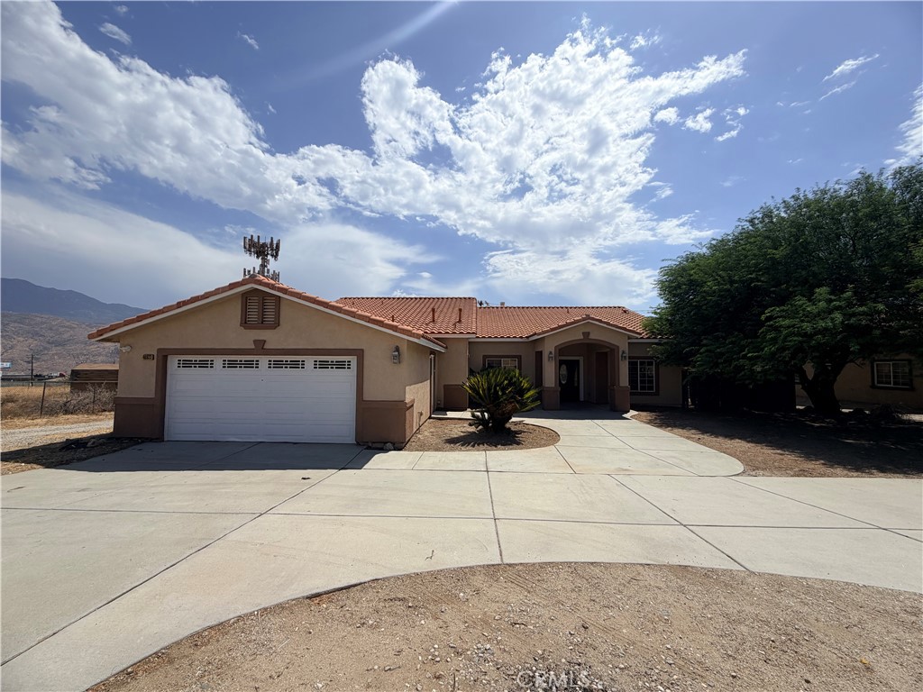 48923 Taos Property Photo 1
