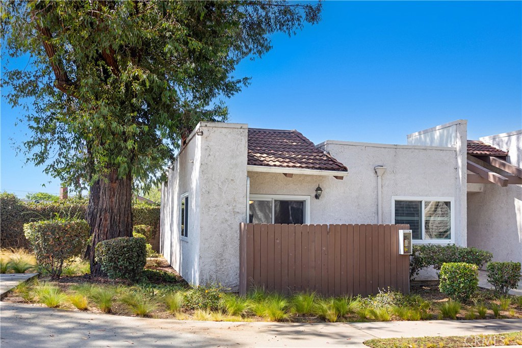 17572 Vandenberg Lane 01 Property Photo 3