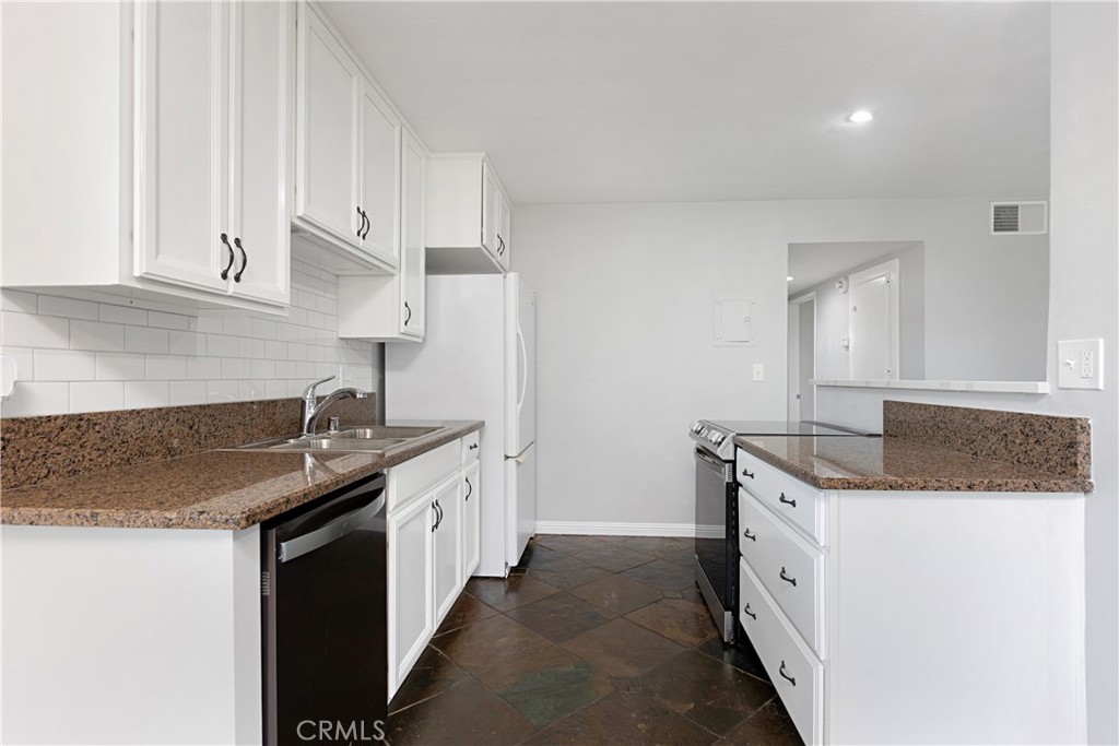 17572 Vandenberg Lane 01 Property Photo 27