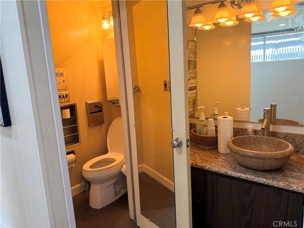 1731 W Romneya Drive Property Photo 15