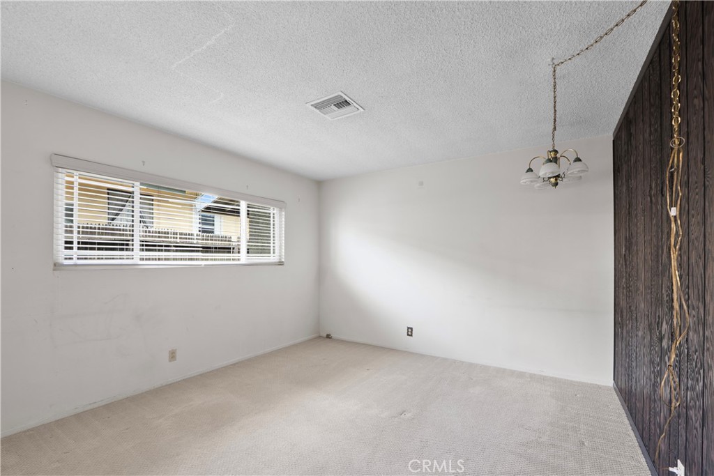1612 W Brookdale Place Property Photo 21