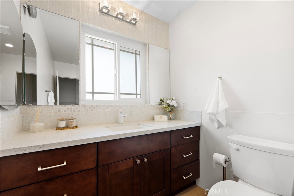 1612 W Brookdale Place Property Photo 25
