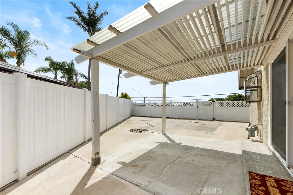 1612 W Brookdale Place Property Photo 32